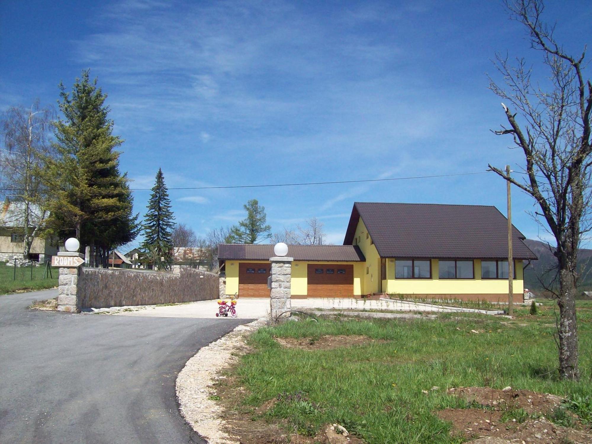 Hotel House Mara Korenica Exteriér fotografie
