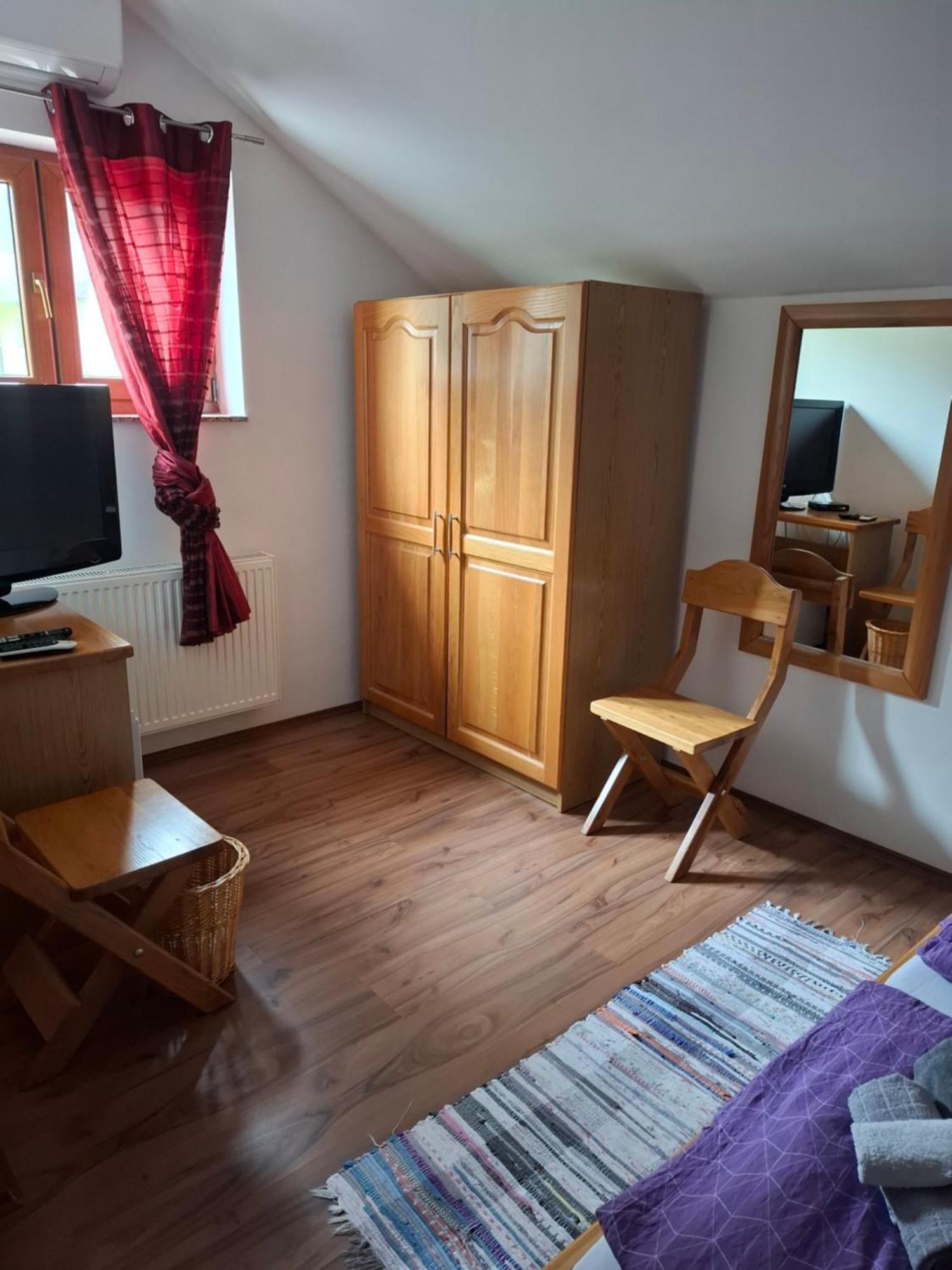 Hotel House Mara Korenica Exteriér fotografie